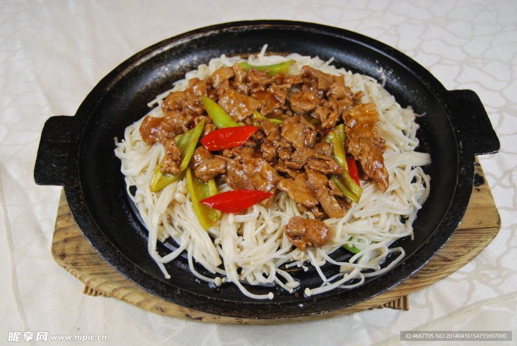 石板香鍋金針菇扒羊肉