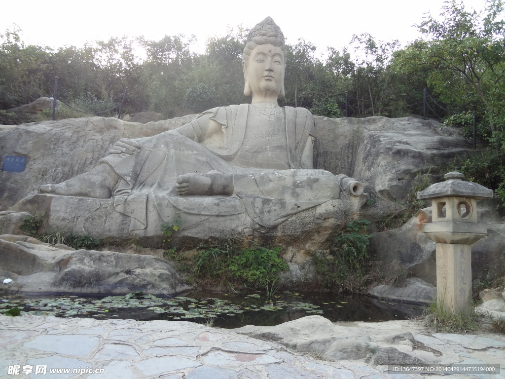 將軍山石像