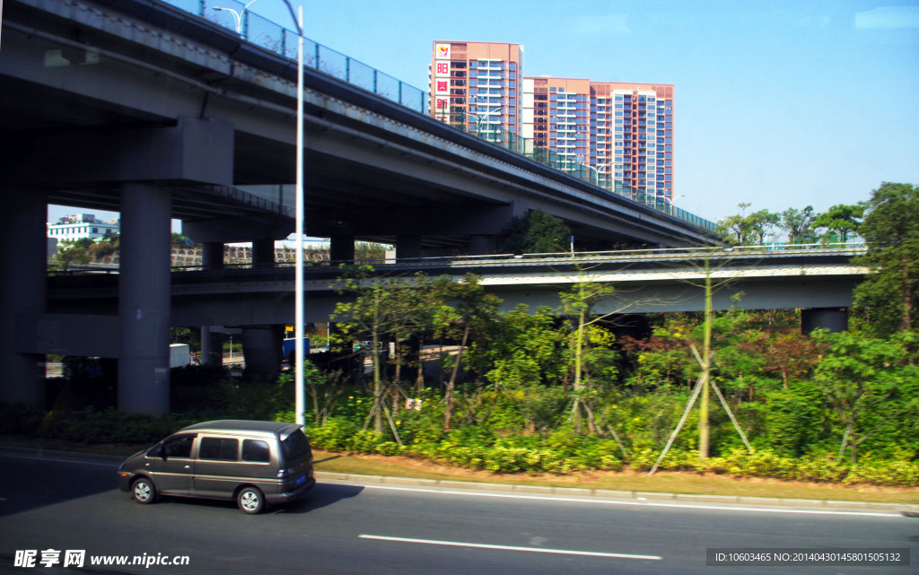 交通四層樓