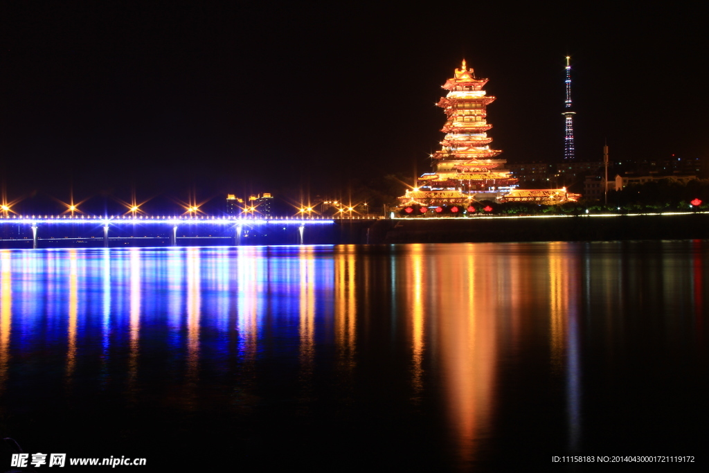 越王楼夜景