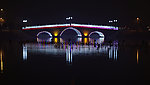 龙湖的夜桥