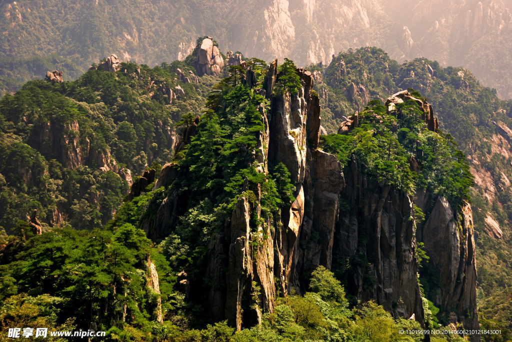 黃山奇峻