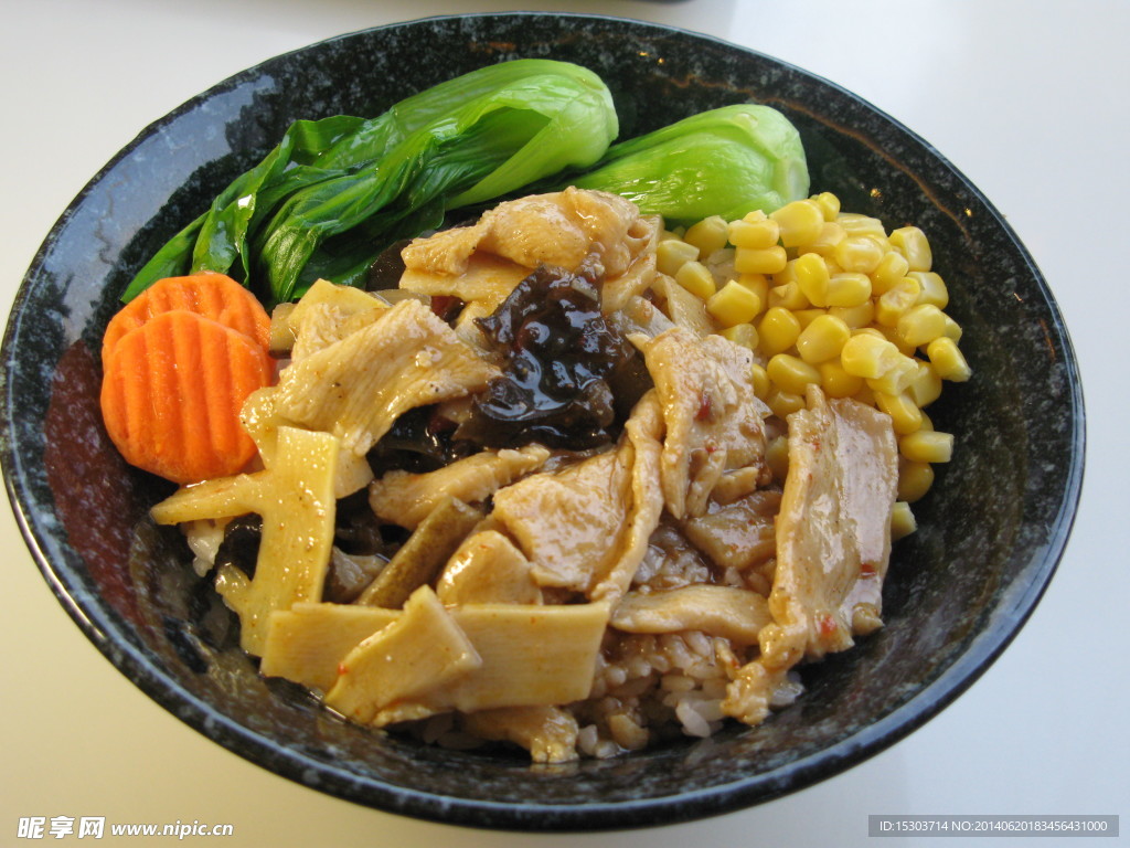 川香雞肉飯