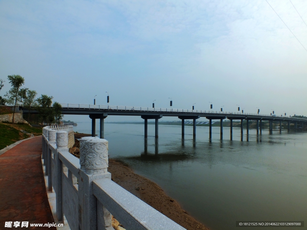 汨羅江大橋