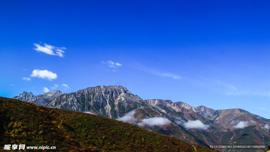 貢嘎雪山