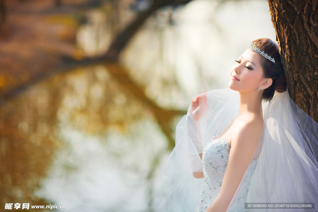 婚紗美女