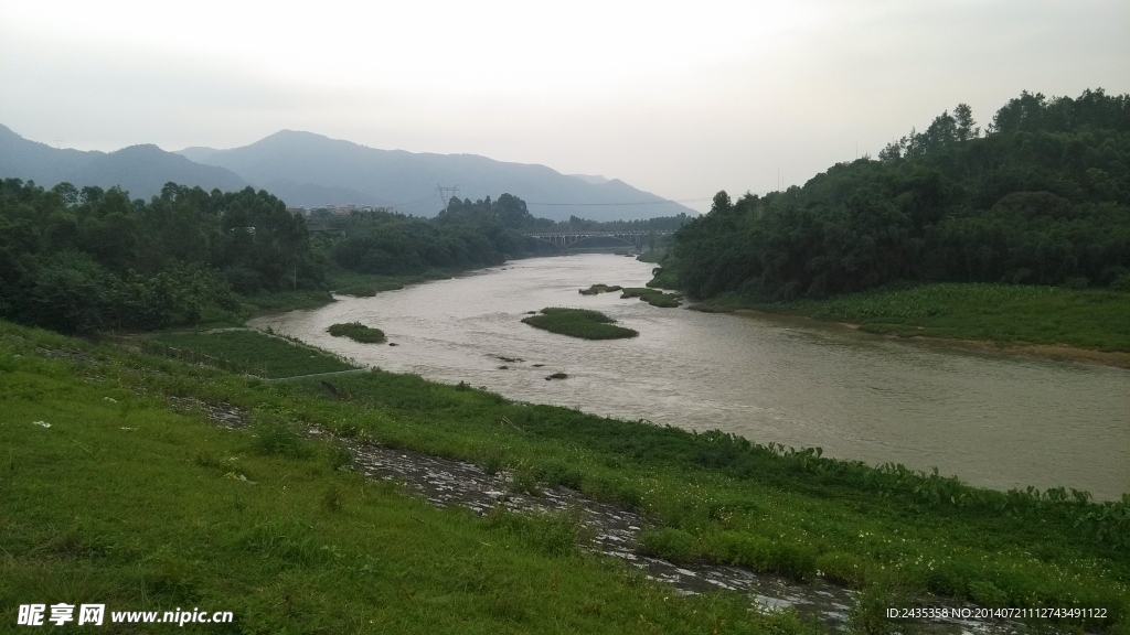 江河景色