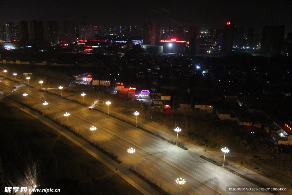 邯鄲某路夜景俯拍