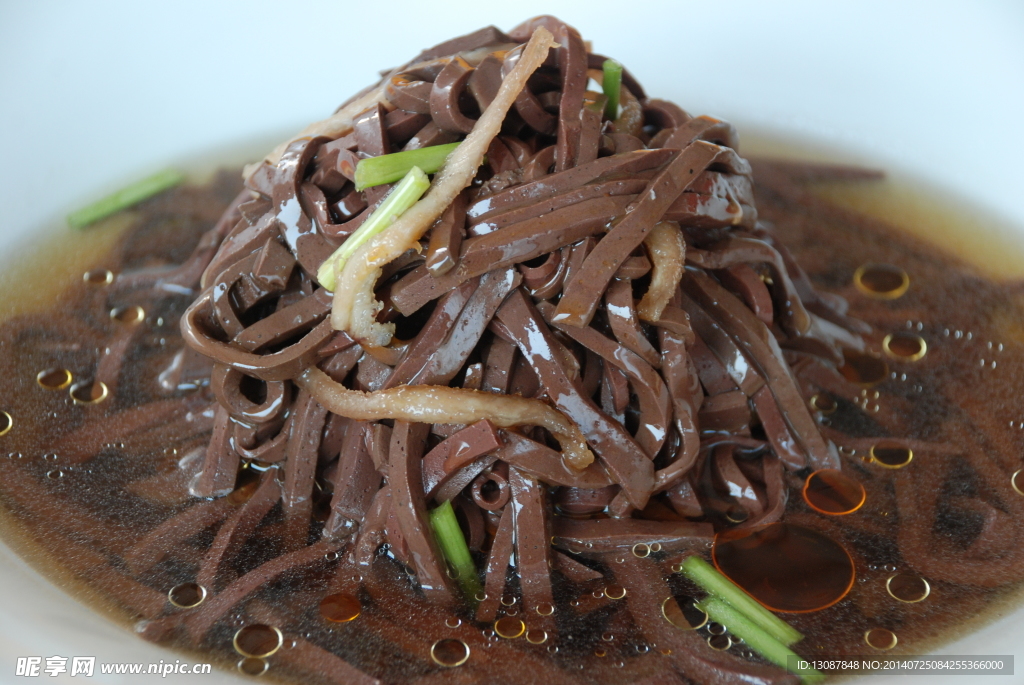 肉絲燴羊血