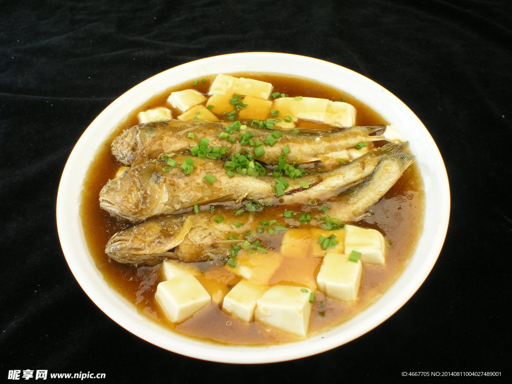小黃魚燒豆腐 黃魚燒