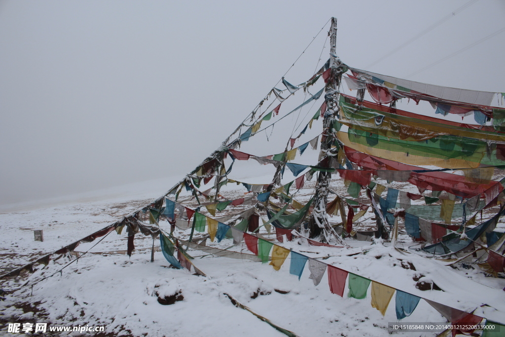 雪山經幡