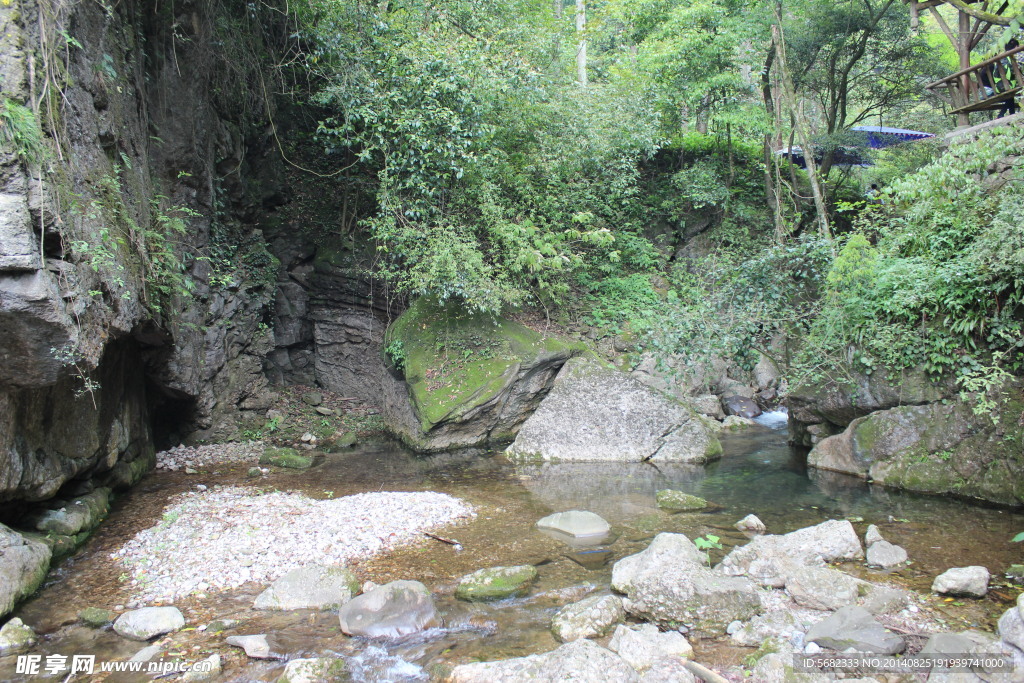 小潭