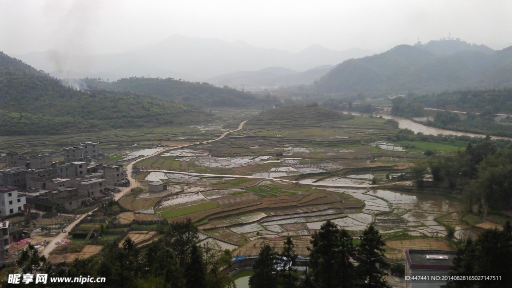 洽水軍洞村風景