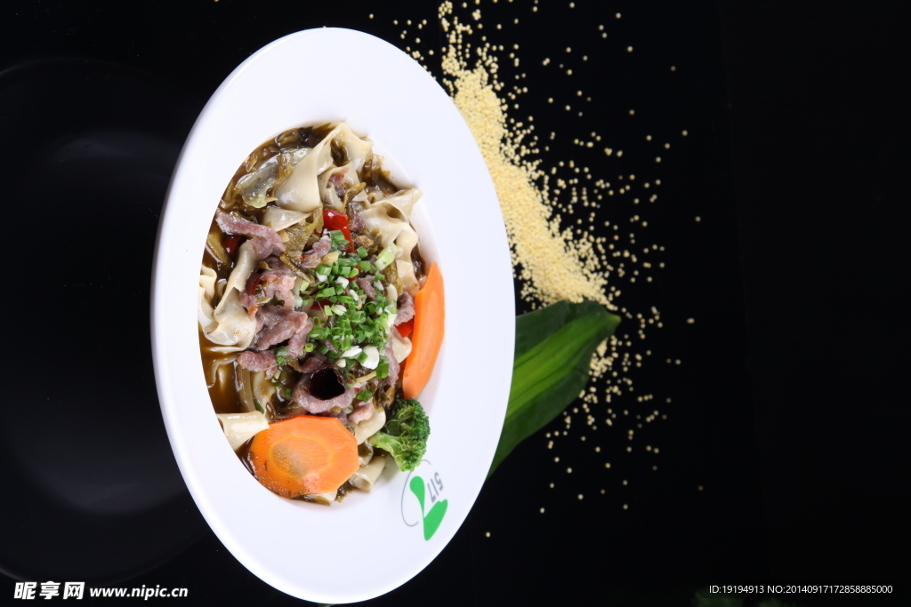老壇子酸菜肉絲一根面