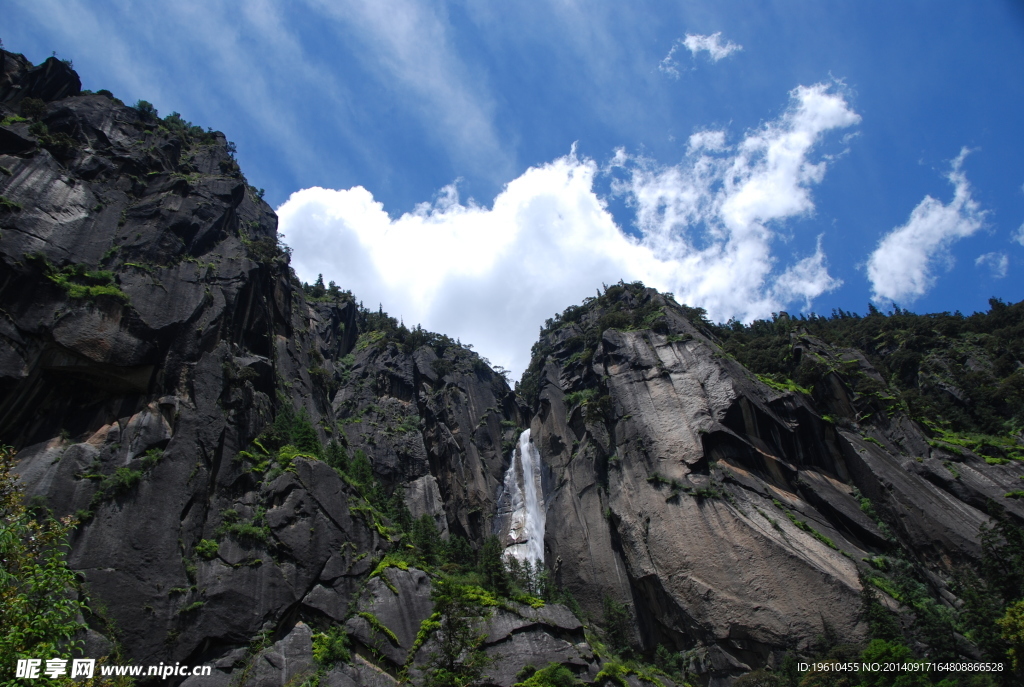 318路上風(fēng)景