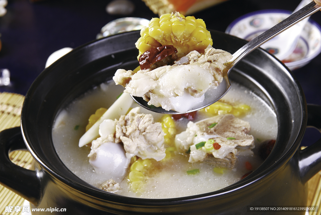 養(yǎng)生大骨煲