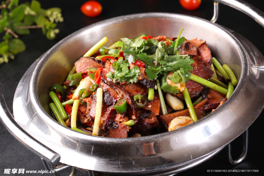 干鍋臘牛肉