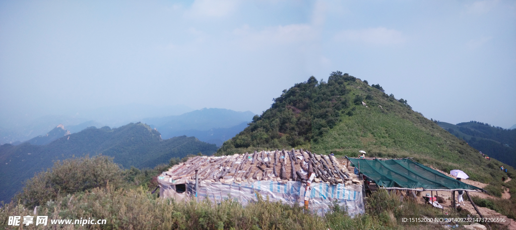 駝梁山峰