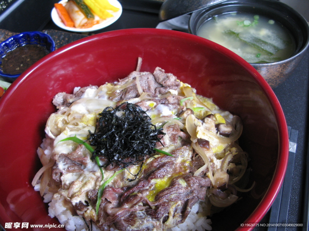 牛肉蓋飯