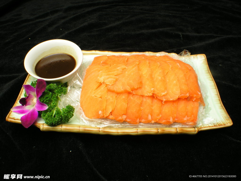 刺身三文魚(yú)