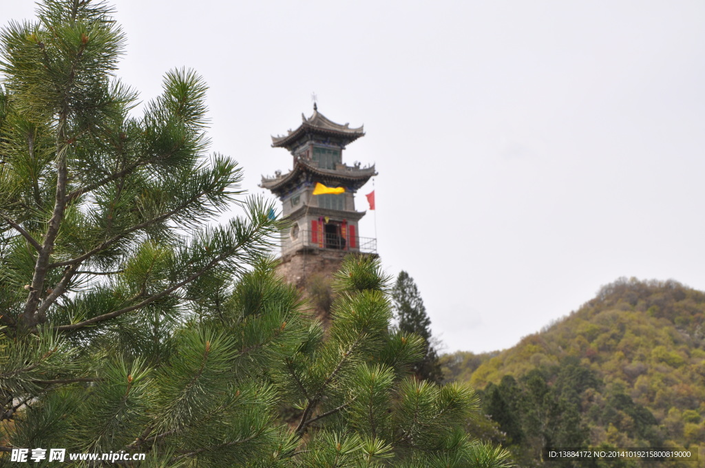 高山塔峰