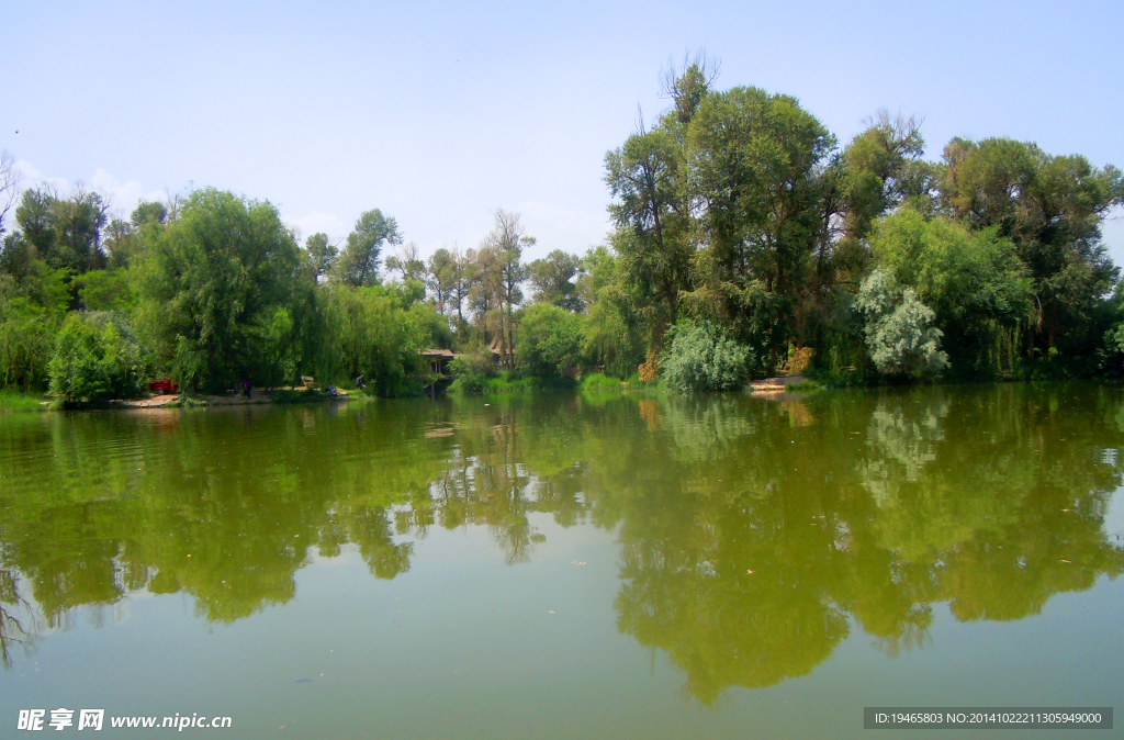 公園湖水風(fēng)景