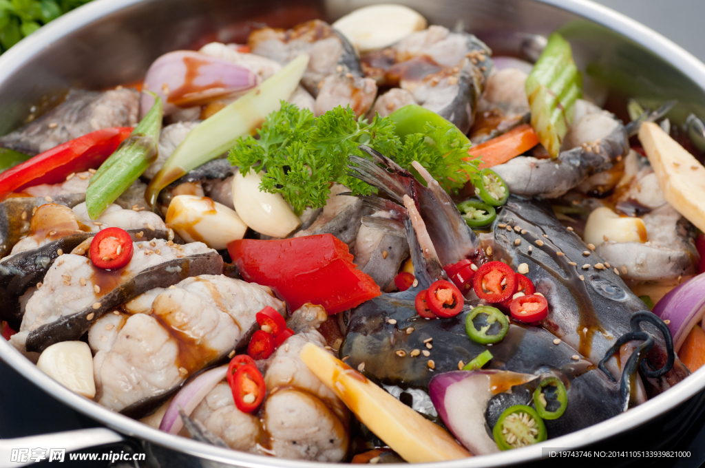 燜鍋魚