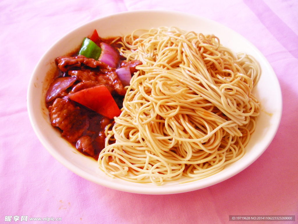 洋蔥牛肉冷面