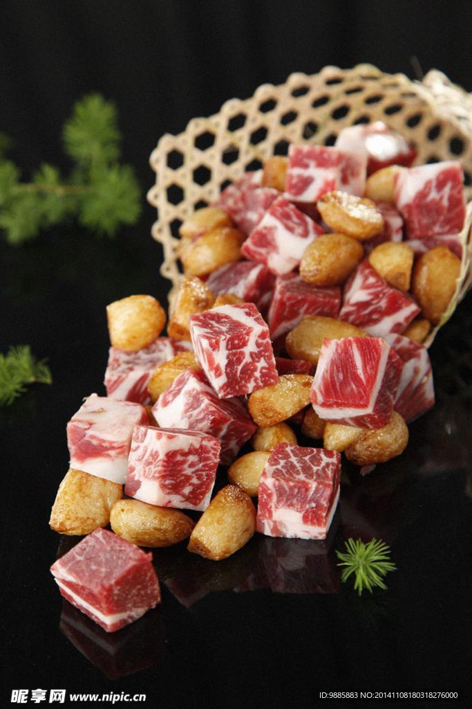 金蒜牛小排