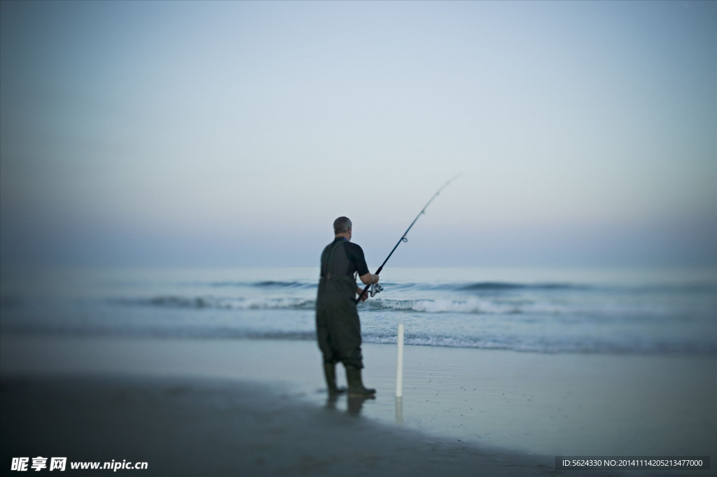 海邊 男人 釣魚