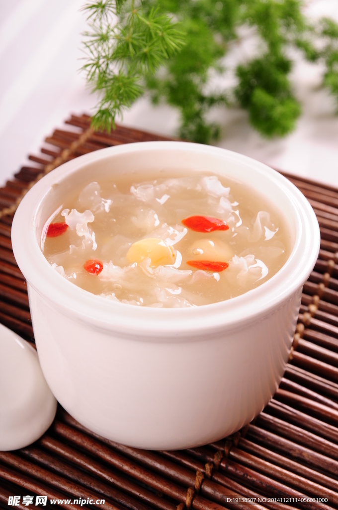 冰糖蓮子羹