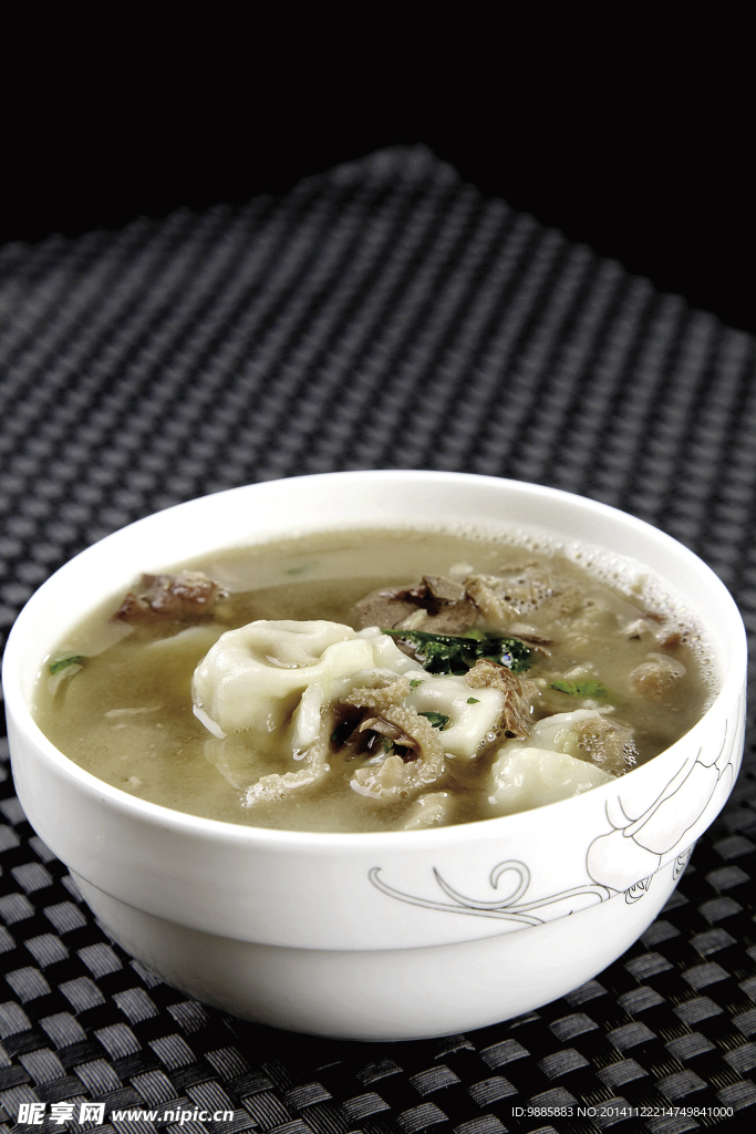 羊雜餃子湯