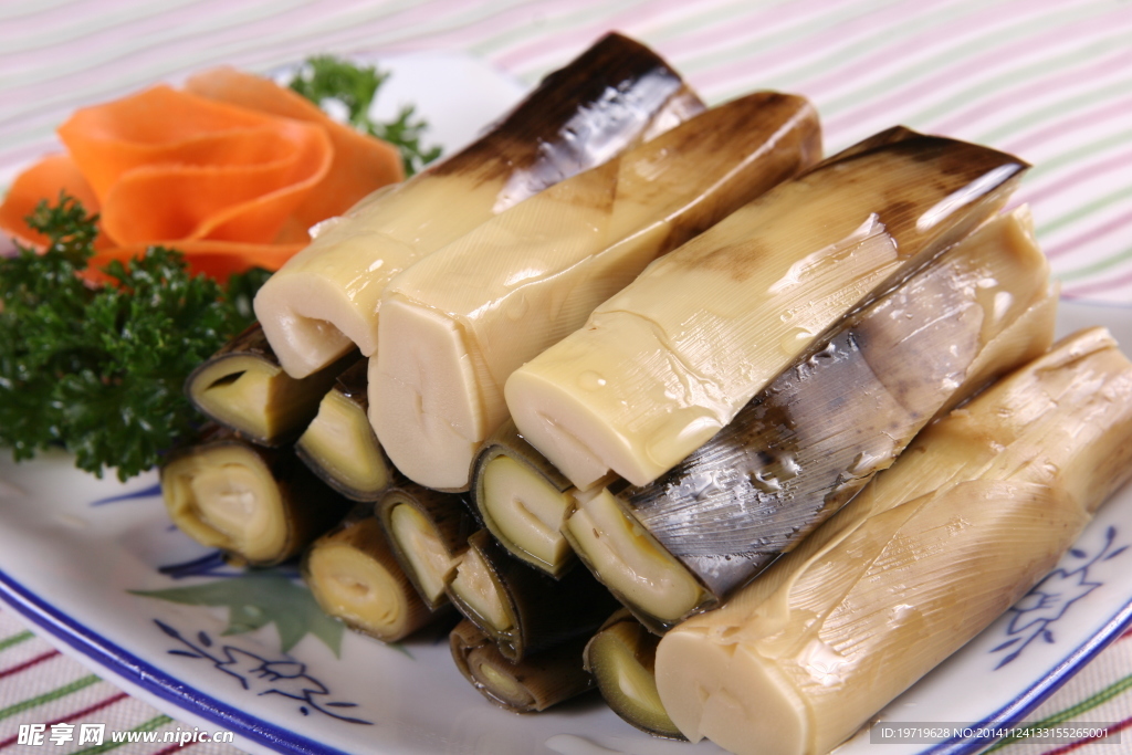 手剝筍