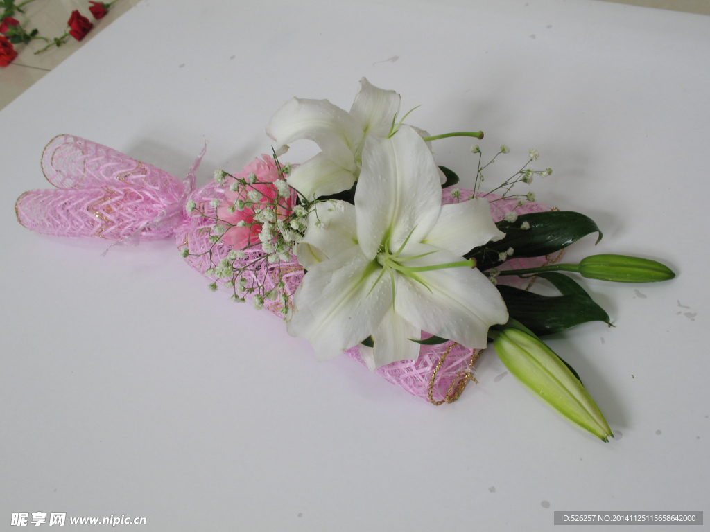 白百合花束