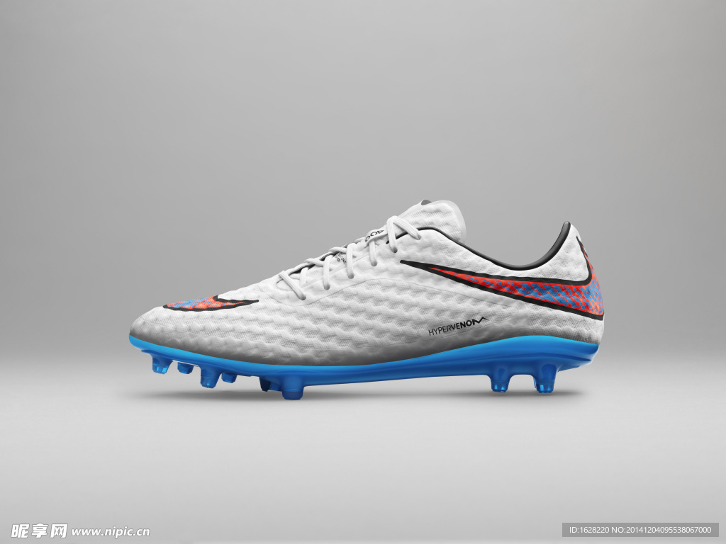 NIKE 足球鞋