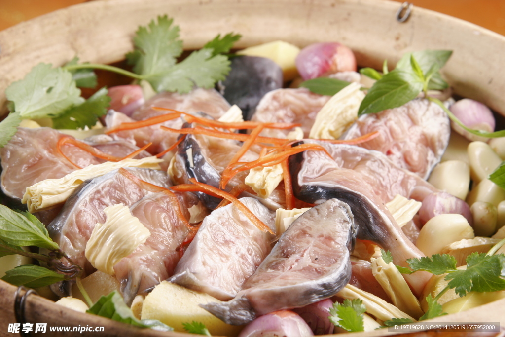 蒜子生啫鯰魚