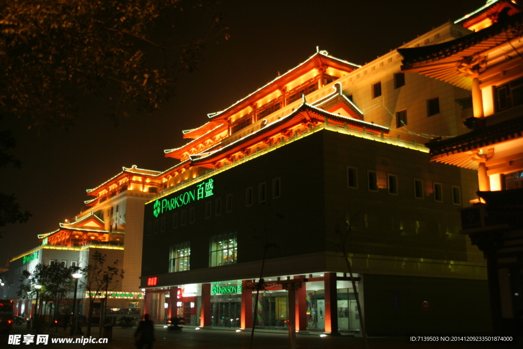古樓燈光夜景