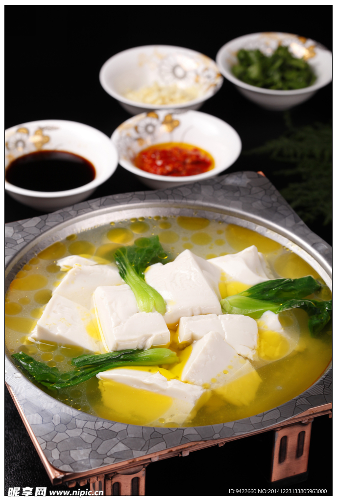 雞湯豆腐