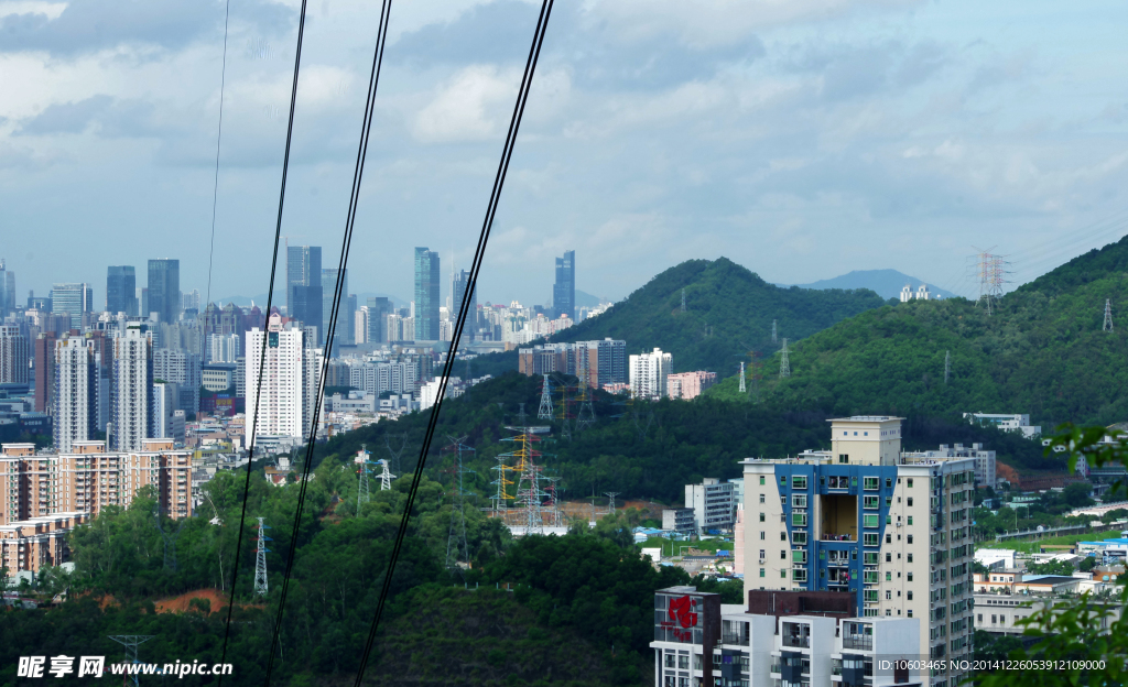 深圳樓群山水