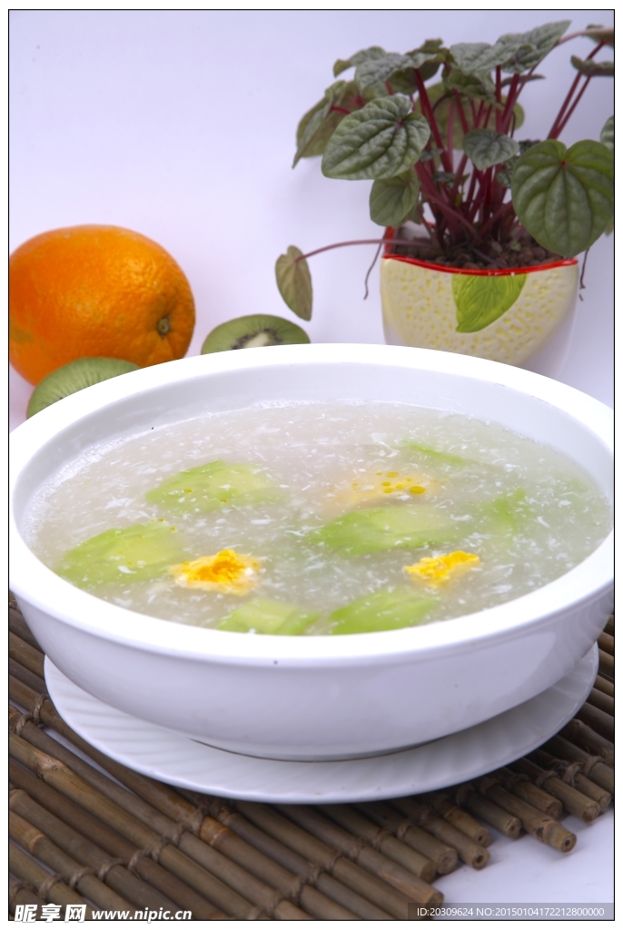 涼瓜肉片咸蛋湯