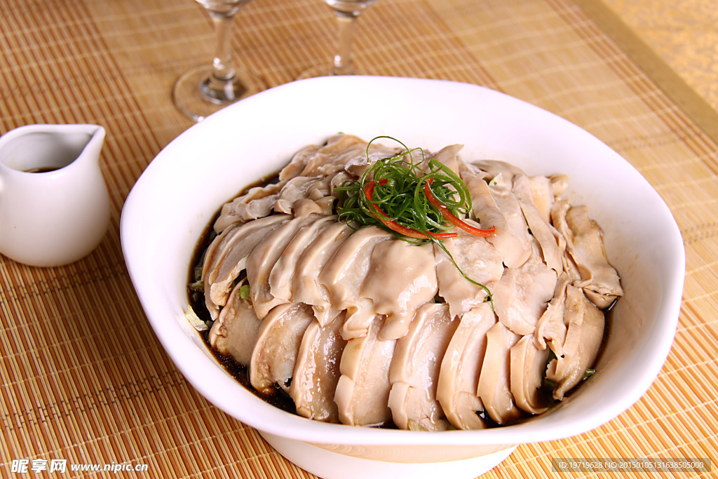 撈汁香肚