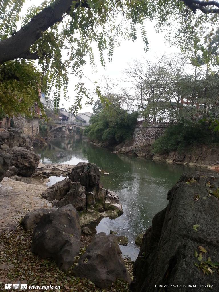 小橋流水