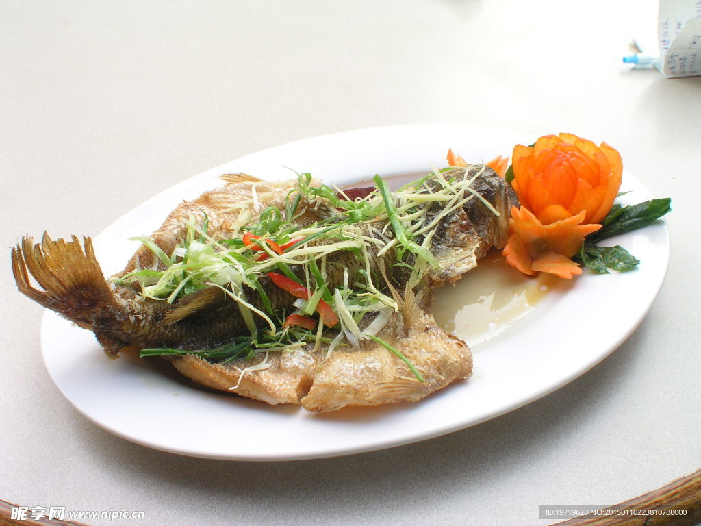 油沈鱸魚