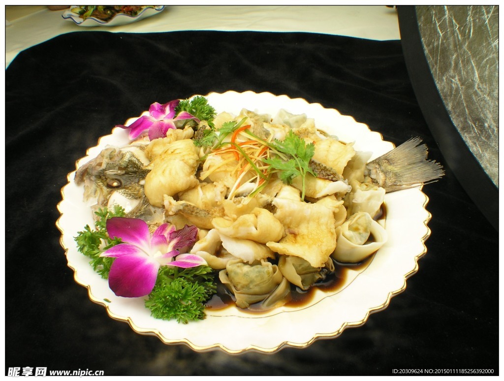 抄手鱸魚