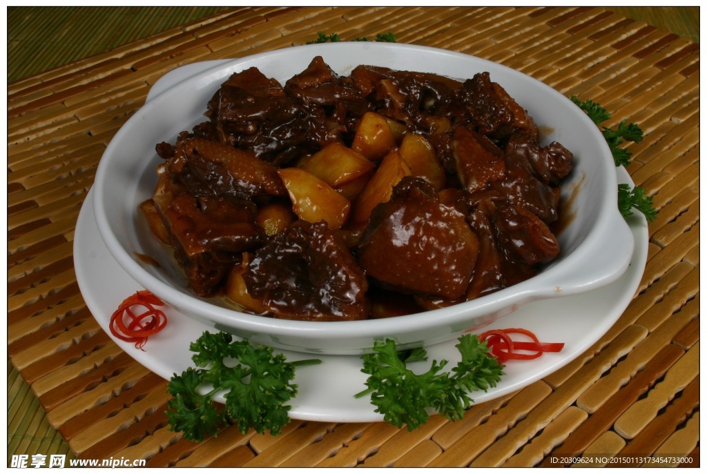 小肥鵝燉土豆