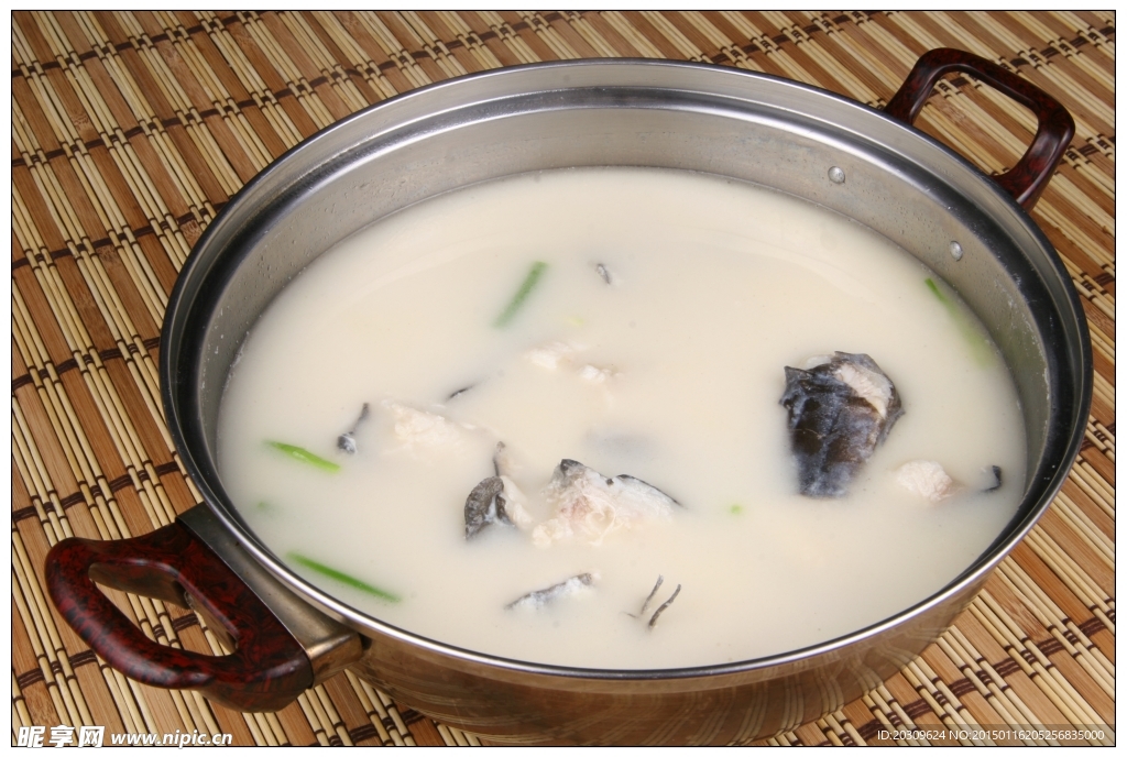 白湯肥魚楚炫堂