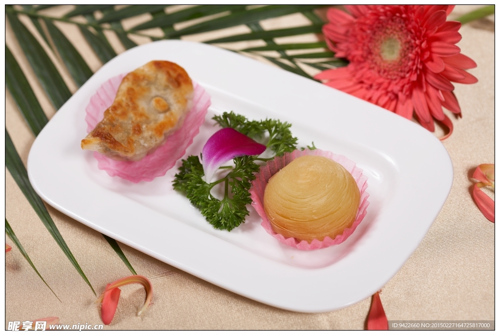 煎飯配榴蓮酥