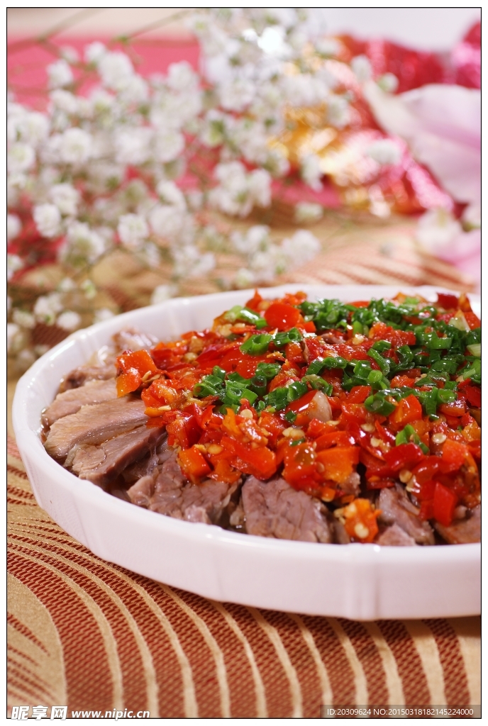 秘制牛腩蒸蘿卜
