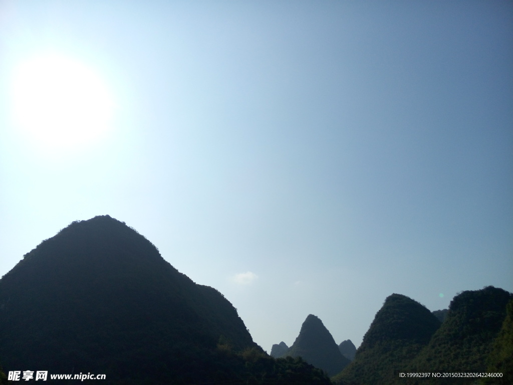 家鄉的山