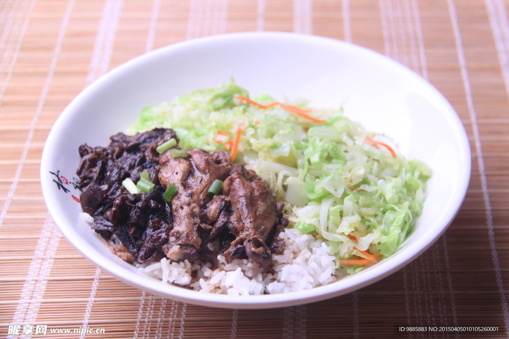 榛蘑雞翅飯
